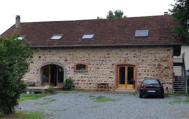chambre d hôte La Grange Pommiers-en-Forez Extérieur photo